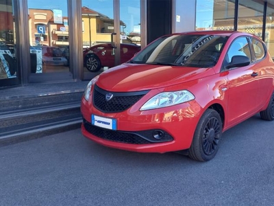 Lancia Ypsilon 1.0 FireFly 5 porte S&S Hybrid Gold Ibrida