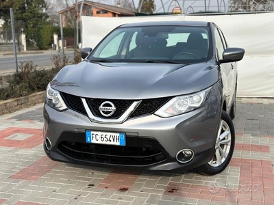 Nissan Qashqai 1.5 dCi Visia-RETR0CAMERA/NAVI