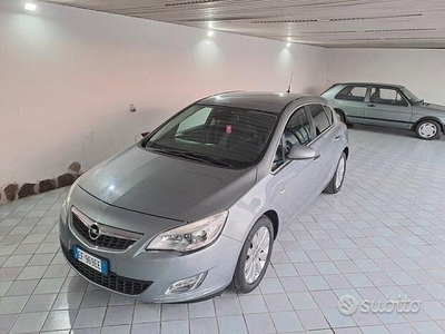 Opel Astra 1.7 CDTI 110CV 5 porte Cosmo