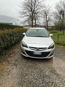 OPEL Astra - 2014