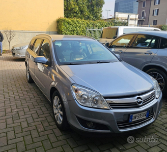 Opel astra con cambio automatico a gpl
