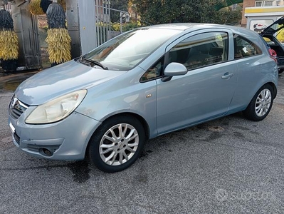 Opel Corsa 1.2 5 porte Enjoy gpl