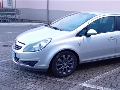 Opel corsa 1.2 benzina 5p