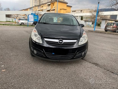 Opel corsa 1.2 benzina/gpl neopatentati 5 porte