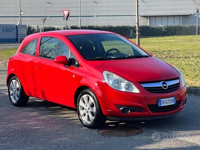 Opel Corsa 1.4 Benzina