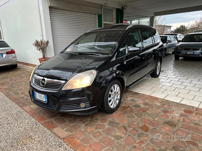 Opel Zafira 1.9 CDTI 150 CV 7 POSTI (12 RATE)