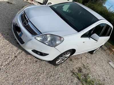 Opel zafira turbo metano 1.6