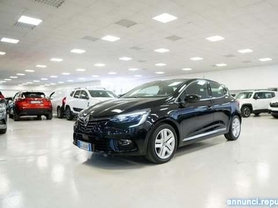 renault clio Hybrid E-Tech 140 CV 5 porte Intens