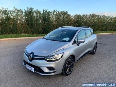 RENAULT - Clio Sporter 1.5 Dci Energy Excite; Navi; Fari Led; Sensori di Parcheggio Ant e Post;...