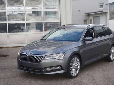 SKODA Superb Combi Style Tdi*dsg Standhzg Acc Navi 19*