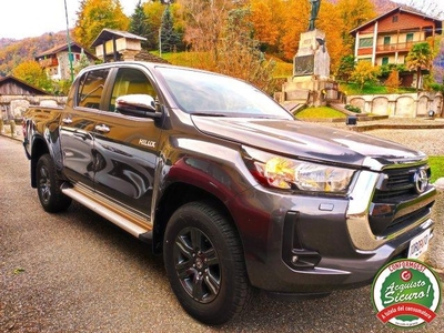 TOYOTA Hilux 2.4 D-4D 4WD 4 porte Double Cab Lounge Diesel