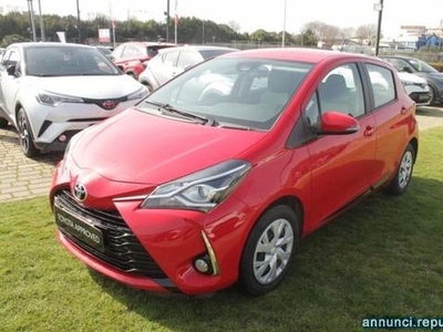 Toyota Yaris 1.5 5 porte Active Roma