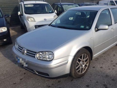 VOLKSWAGEN Golf 1.6 16V cat 5 porte Benzina