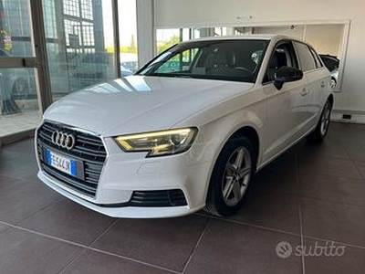 Audi a3 1.6 tdi 110cv SPORT