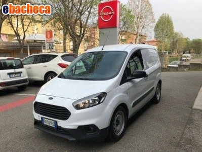 Ford - transit courier..