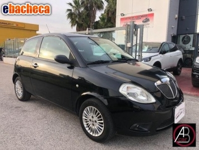 Lancia - ypsilon - 1.3..