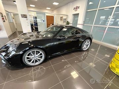 Porsche 911-992 Carrera *KM 0* 3.0 BZ 385CV