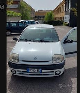 RENAULT Clio 2ª serie - 2000