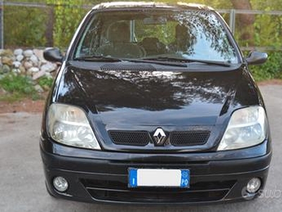 Renault megane-scenic 1600 benzina - 2003