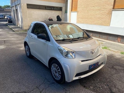 TOYOTA IQ 1.0 CVT Trend