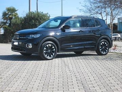 Volkswagen T-Cross 1.0 TSI R-LINE