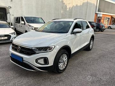 VOLKSWAGEN T-Roc 1.0 TSI Life