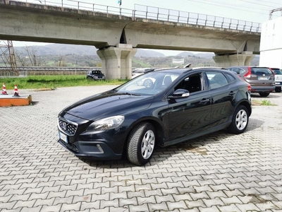 Volvo V40 D2