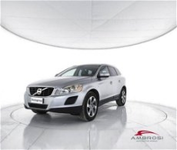 Volvo XC60 2.4 D 163 CV AWD Geartronic R-design del 2012 usata a Corciano