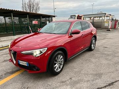 Alfa Romeo Stelvio 2.2 Turbodiesel 210 CV AT8 Q4 E