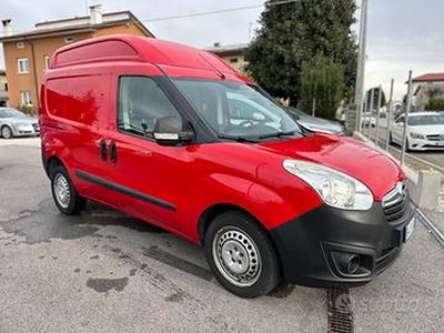 Fiat Doblo Doblò \/Opel Combo 1.4 T-Jet 16V