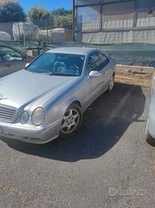 MERCEDES Classe CLK (C/A208) - 2001