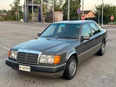 Mercedes E200 climatizzatore