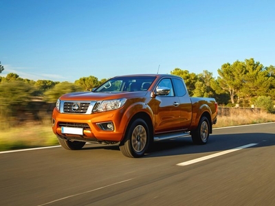 NISSAN NAVARA 2.3 dCi 4WD King Cab Acenta 4X4 4 POSTI