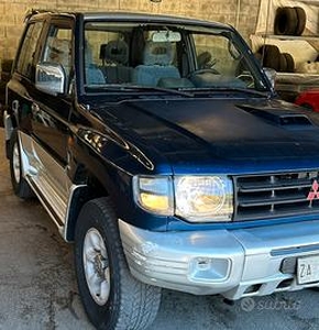 Pajero target 2800 125cv. V20