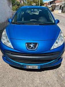 Peugeot 207 perfetta in tutto