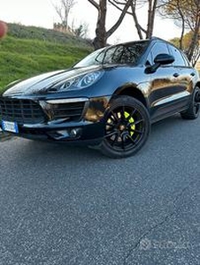 PORSCHE Macan S