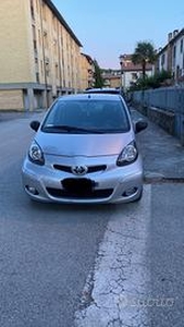 TOYOTA Aygo 1ª serie - 2011