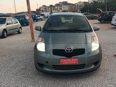 Toyota Yaris 1.4 tdi 5 porte