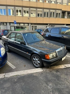 Usato 1989 Mercedes 190 2.0 Benzin 105 CV (4.000 €)