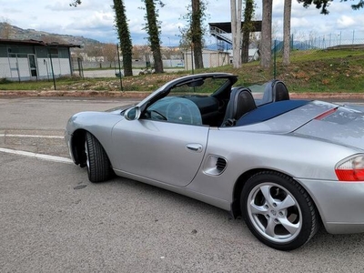 Usato 2000 Porsche Boxster Benzin (23.500 €)