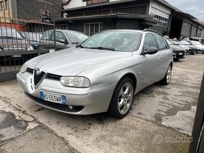 Usato 2001 Alfa Romeo 156 1.7 Benzin 140 CV (1.650 €)