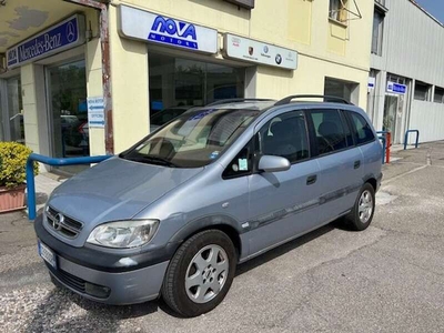 Usato 2002 Opel Zafira 2.2 Diesel 125 CV (1.800 €)