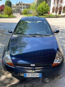 Usato 2004 Ford Ka Benzin (2.700 €)