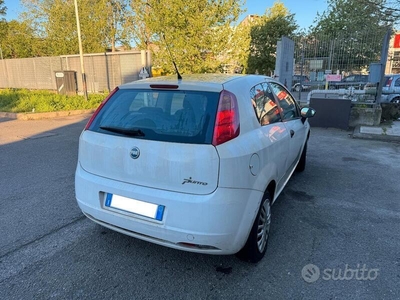 Usato 2007 Fiat Grande Punto 1.2 Benzin (3.300 €)