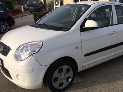 Usato 2009 Kia Picanto 1.0 Benzin 60 CV (5.900 €)