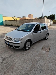 Usato 2010 Fiat Punto 1.2 Benzin 60 CV (2.900 €)