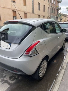 Usato 2013 Lancia Ypsilon 1.2 Benzin 69 CV (6.500 €)