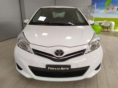 Usato 2013 Toyota Yaris 1.0 Benzin 69 CV (7.500 €)