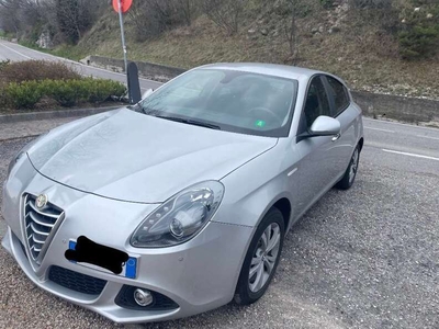 Usato 2014 Alfa Romeo Giulietta 1.4 Benzin 105 CV (9.350 €)