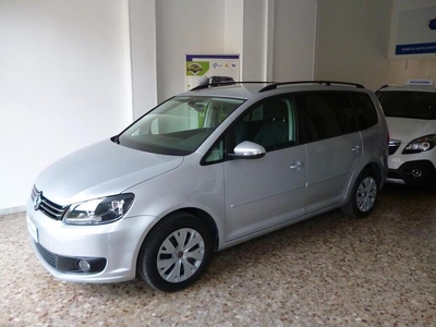 Usato 2014 VW Touran 1.6 Diesel 105 CV (9.500 €)